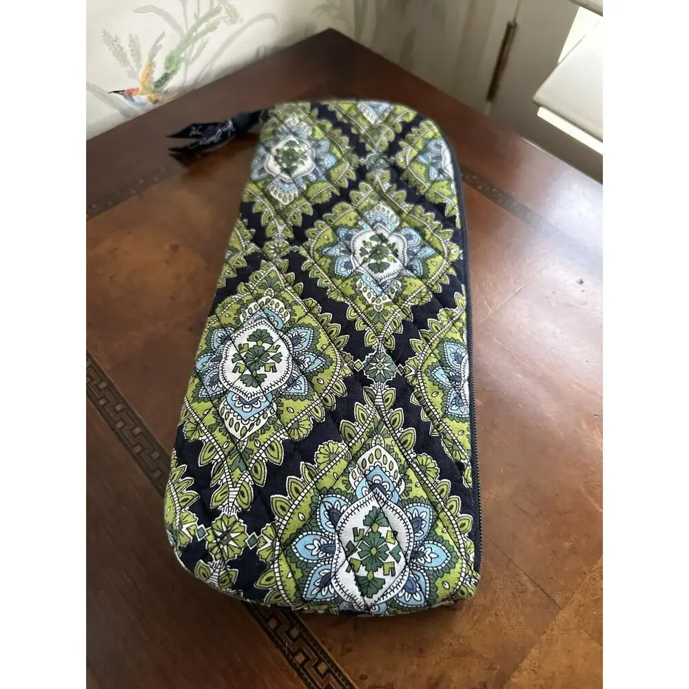 Vera BRADLEY Small Zipper Travel Pouch Green & Blue Parsley - 5.5”x12.5”